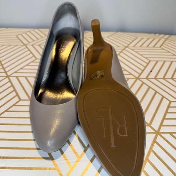 Ralph Lauren harper heels - Picture 3 of 4